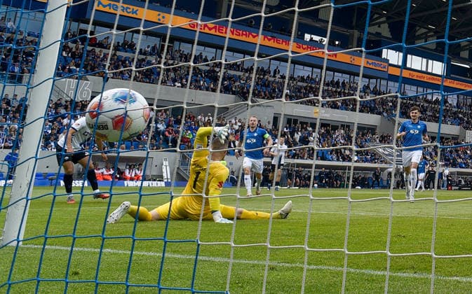 17.05.2026, xfux, Fussball 2.Bundesliga, SV Darmstadt 98 - SC Paderborn 07 v.l. Torschuetze Torschütze Stefano Marino (SC Paderborn), Marcel Schuhen (SV Darmstadt 98) Goal scored, Tor zum 0:1 (DFL DFB REGULATIONS PROHIBIT ANY USE OF PHOTOGRAPHS as IMAGE SEQUENCES and or QUASI-VIDEO) Darmstadt