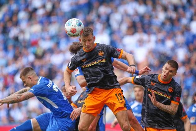 Magdeburg, Sachsen-Anhalt, Deutschland, 17.05.2026: Avnet Arena: 34. Spieltag, Saison 2025 26, 2. Fußball-Bundesliga: 1. FC Magdeburg - 1. FC Kaiserslautern: Kopfball durch Daniel Hanslik (19, 1. FC Kaiserslautern) Copyright: xdtsxNachrichtenagenturx dts_119125
