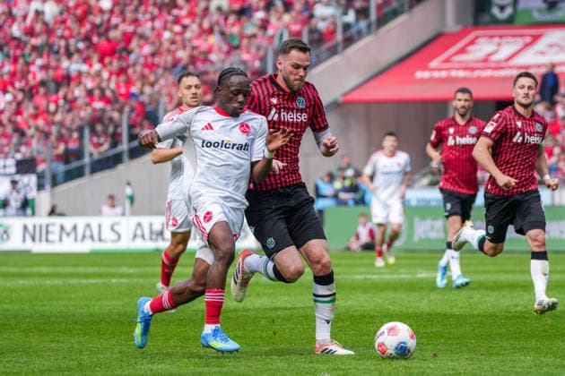 Deutschland: Fussball 2. Bundesliga, Saison 2025 26, 34. Spieltag, Hannover 96 vs 1. FC Nürnberg, 17.05.2026, Heinz von Heiden Arena (Hannover, Niedersachsen) Torschuss zum 2:2 durch Mohamed Ali Zoma (1. FC Nürnberg, 23) Copyright: xLeonxFrickx
