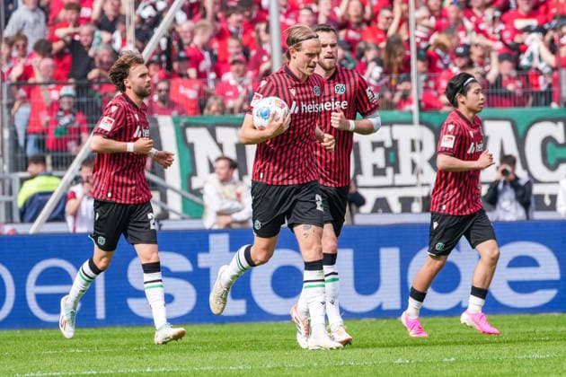 Deutschland: Fussball 2. Bundesliga, Saison 2025 26, 34. Spieltag, Hannover 96 vs 1. FC Nürnberg, 17.05.2026, Heinz von Heiden Arena (Hannover, Niedersachsen) Tor zum 3:2 durch Stefan Teitur Thordarson, Stefan Teitur Thordarson (Hannover 96, 23) Freude Jubel Emotionen Copyright: xLeonxFrickx