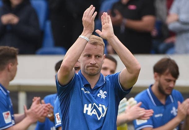 17.05.2026, xhbx, Fussball 2.Bundesliga, SV Darmstadt 98 - SC Paderborn 07 v.l. Auswechselung Fabian Holland (SV Darmstadt 98) (DFL DFB REGULATIONS PROHIBIT ANY USE OF PHOTOGRAPHS as IMAGE SEQUENCES and or QUASI-VIDEO) Darmstadt