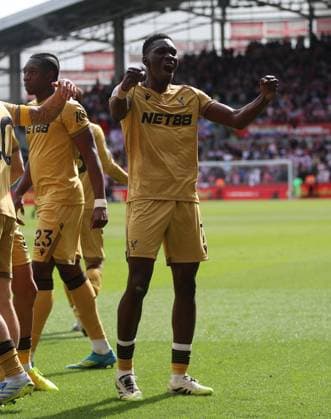 Premier League - Brentford FC v Crystal Palace FC LONDON, ENGLAND, MAY 17: GOAL, Ismaila Sarr of Crystal Palace goal celebration during the Premier League match between Brentford FC v Crystal Palace FC at GTECH Community Stadium, London, England, on May 17. (Photo by Daniel Weir) London GTCH Community Stadium England Copyright: xDanielxWeir SportsxPressxPhotox Sportspressphoto_SPR148726