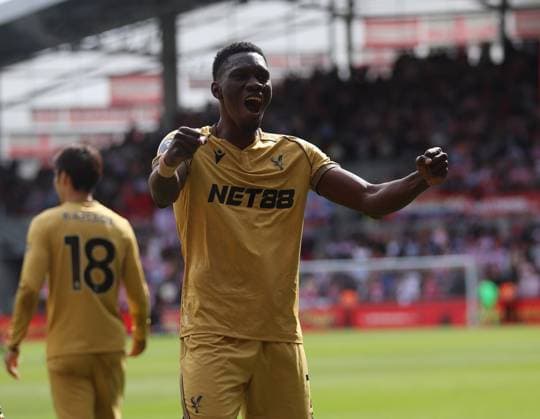 Premier League - Brentford FC v Crystal Palace FC LONDON, ENGLAND, MAY 17: GOAL, Ismaila Sarr of Crystal Palace goal celebration during the Premier League match between Brentford FC v Crystal Palace FC at GTECH Community Stadium, London, England, on May 17. (Photo by Daniel Weir) London GTCH Community Stadium England Copyright: xDanielxWeir SportsxPressxPhotox Sportspressphoto_SPR148729