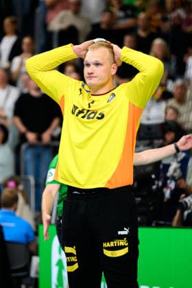 Koeln: Handball Laenderspiel - Deutschland - Daenemark Torhueter David Späth David Spaeth (Deutschland) unzufrieden enttäuscht enttaeuscht niedergeschlagen frustriert, Koeln Lanxess Arena Deutschland