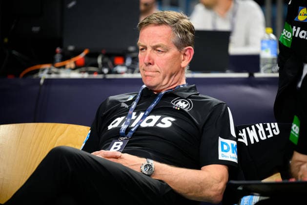 Koeln: Handball Laenderspiel - Deutschland - Daenemark Trainer Alfred Gislason (Deutschland) Koeln Lanxess Arena Deutschland