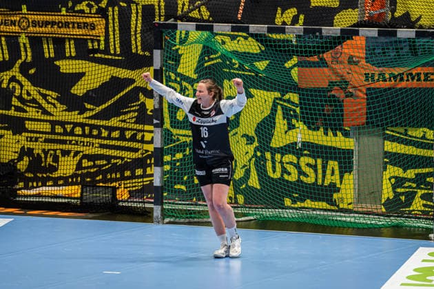 HSG Blomberg-Lippe (GER) vs. Borussia Dortmund (GER) Handball, 1. Handball Bundesliga Frauen, Finale, Spiel 1, 17.5.2026, Saision 2025 2026, Dortmund Melanie Veith (HSG Blomberg-Lippe, 16) jubelt nach einer Parade Dortmund Sporthalle Wellinghofen Deutschland