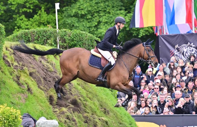 GER; Al Shira aa Deutsches Spring- & Dressur Derby Hamburg, Al Shira aa 95. Deutsches Spring-Derby 17.05.2026, GER; Al Shira aa Deutsches Spring- & Dressur Derby Hamburg, PAl Shira aa 95. Deutsches Spring-Derby präsentiert von Melitta CSI4* - Al Shira aa Derby Tour - Finale im Bild 2.Platz fuer Simon Heineke (GER) auf Cordillo 3 am Wall