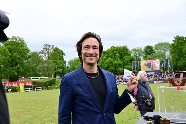 GER; Al Shira aa Deutsches Spring- & Dressur Derby Hamburg, Al Shira aa 95. Deutsches Spring-Derby 17.05.2026, GER; Al Shira aa Deutsches Spring- & Dressur Derby Hamburg, PAl Shira aa 95. Deutsches Spring-Derby präsentiert von Melitta CSI4* - Al Shira aa Derby Tour - Finale im Bild Magier Nicolai Friedrich hat den Gewinner vorhergesagt