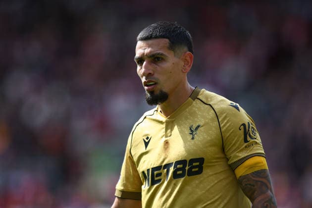 Premier League: Brentford v Crystal Palace LONDON, UK - 17th May 2026: Daniel Munoz of Crystal Palace during the Premier League match between Brentford FC and Crystal Palace FC at Gtech Community Stadium London Gtech Community Stadium England United Kingdom Copyright: xCraigxMercerx xPeakxActionxPhotosx