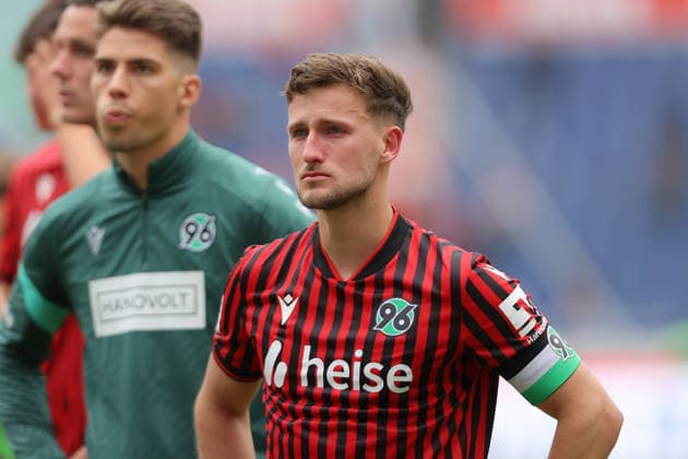 17.05.2026, xtgx, Fussball 2.Bundesliga, Hannover 96 - 1.FC Nürnberg v.l. Enzo Leopold (Hannover 96) Enttäuscht, traurig, frustriert, ratlos, (DFL DFB REGULATIONS PROHIBIT ANY USE OF PHOTOGRAPHS as IMAGE SEQUENCES and or QUASI-VIDEO) Hannover