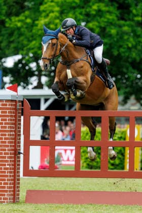 HAMBURG - Al Shira aa 95. Deutsches Spring- und Dressur DERBY 2026, HAMBURG - Al Shira aa 95. Deutsches Spring- und Dressur DERBY 2026 TILLMANN Frederic (GER), DSP Comanche VL Melitta presents: 94. German Jumping-Derby Al Shira aa Derby Tour CSI4*: Int. jumping competition with jump-off (1,55m) Hamburg, Jenischpark, Derby Park Klein Flottbek 17. May 2026 -