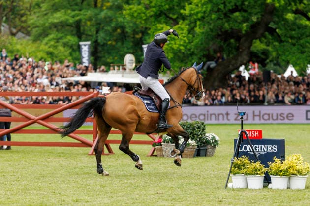 HAMBURG - Al Shira aa 95. Deutsches Spring- und Dressur DERBY 2026, HAMBURG - Al Shira aa 95. Deutsches Spring- und Dressur DERBY 2026 TILLMANN Frederic (GER), DSP Comanche VL Melitta presents: 94. German Jumping-Derby Al Shira aa Derby Tour CSI4*: Int. jumping competition with jump-off (1,55m) Hamburg, Jenischpark, Derby Park Klein Flottbek 17. May 2026 -