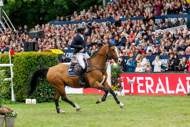 HAMBURG - Al Shira aa 95. Deutsches Spring- und Dressur DERBY 2026, HAMBURG - Al Shira aa 95. Deutsches Spring- und Dressur DERBY 2026 TILLMANN Frederic (GER), DSP Comanche VL Melitta presents: 94. German Jumping-Derby Al Shira aa Derby Tour CSI4*: Int. jumping competition with jump-off (1,55m) Hamburg, Jenischpark, Derby Park Klein Flottbek 17. May 2026 -