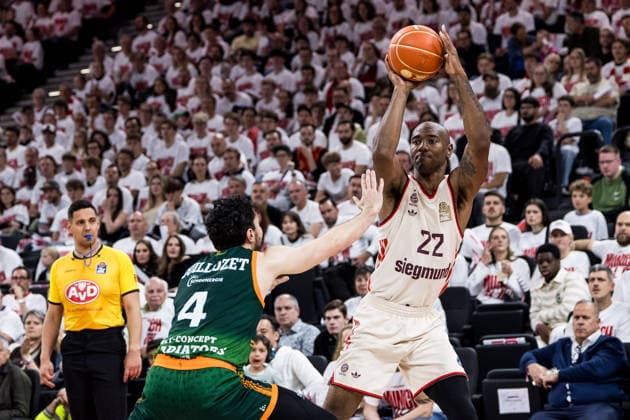 MUNICH, GERMANY - MAY 17: Isiaha Mike (FC Bayern Muenchen, 22) controls the ball against Clay Guillozet (Vet-Concept Gladiators Trier, 4) during the easyCredit Basketball Bundesliga Playoffs Quarterfinal Game 1 between FC Bayern Muenchen vs. Vet-Concept Gladiators Trier at SAP Garden on match 1 of the Playoffs Quarterfinals Best of Five of easyCredit Basketball Bundesliga on May 17, 2026 in Munich, Germany. Bavaria Germany Copyright: xSteffiexWunderlx