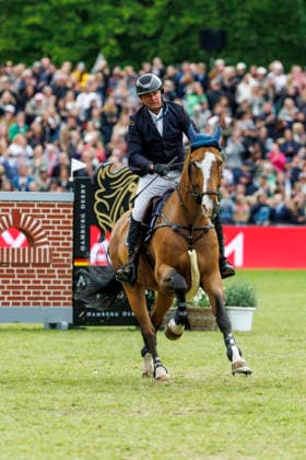 HAMBURG - Al Shira aa 95. Deutsches Spring- und Dressur DERBY 2026, HAMBURG - Al Shira aa 95. Deutsches Spring- und Dressur DERBY 2026 TILLMANN Frederic (GER), DSP Comanche VL Stechen Jump-Off Melitta presents: 94. German Jumping-Derby Al Shira aa Derby Tour CSI4*: Int. jumping competition with jump-off (1,55m) Hamburg, Jenischpark, Derby Park Klein Flottbek 17. May 2026 -