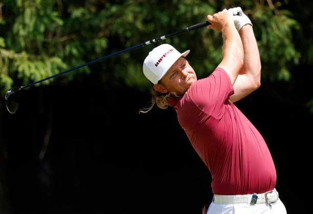 Cameron Smith of Australia tees off on the 4th hole during the final round of the 2026 PGA, Golf Herren Championship at Aronimink Golf Club in Newtown Square, Pennsylvania, on Sunday, May 17, 2026.  PHI20260517832 LAURENCExKESTERSON