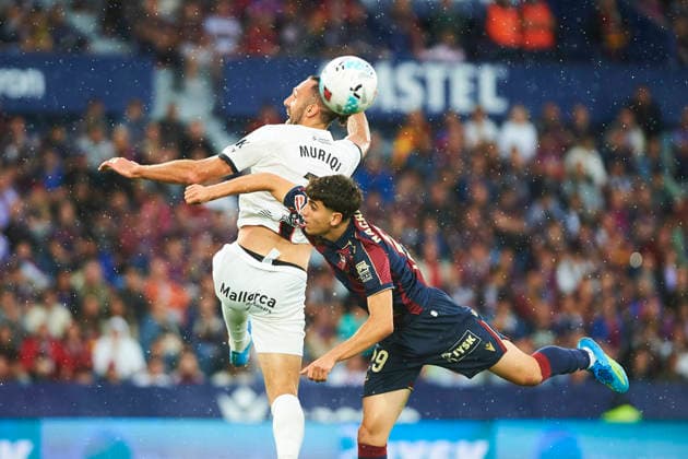 Vedat Muriqi (RCD Mallorca) and Nacho Perez (Levante UD) during the LaLiga EA Sports match between Levante UD and RCD Mallorca at Ciudad de Valencia on May 17, 2026 in Valencia, Spain. (Photo by Maria Jose Segovia DeFodi Images) -