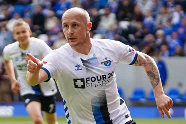 Deutschland: Fußball 2. Liga 2025 2026, 34. Spieltag - SV Darmstadt 98 vs SC Paderborn 07 Merck-Stadion am Böllenfalltor (Darmstadt): Sven Michel (SCP, 11) Tor und Torjubel zum 0:2 für SC Paderborn 07 Copyright: xTobiasxWentzellx