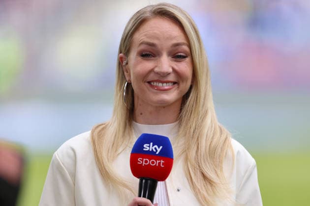 16.05.2026, Fussball 2. Bundesliga, SV Darmstadt 98 - SC Paderborn, v.l., Sky-Moderatorin Katharina Kleinfeldt DFL DFB REGULATIONS PROHIBIT ANY USE OF PHOTOGRAPHS AS IMAGE SEQUENCES AND OR QUASI-VIDEO. xdcx Copyright: HMBxMedia Claus