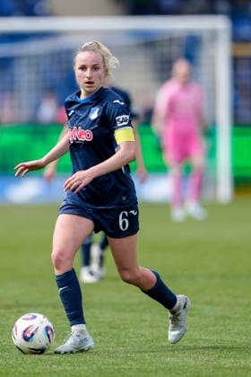 Vanessa Diehm (TSG, 6), am Ball, Freisteller, Ganzkörper, Einzelbild, Einzelfoto, Aktion, Action, 17.05.2026, Sinsheim (Hoffenheim) (Deutschland), Fussball, Google Pixel Frauen-Bundesliga, TSG 1899 Hoffenheim - RB Leipzig, DFB DFL REGULATIONS PROHIBIT ANY USE OF PHOTOGRAPHS AS IMAGE SEQUENCES AND OR QUASI-VIDEO.