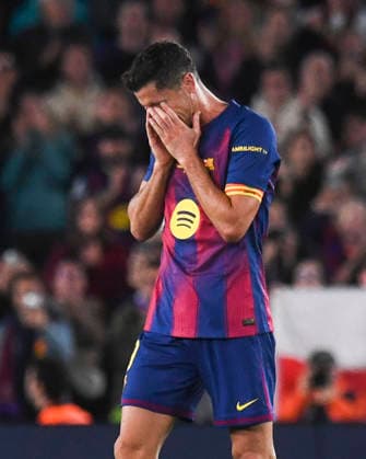 ESP: LaLiga EA Sports Barcelona FC v Real Betis Robert Lewandowski of Barcelona is leaving the club during LaLiga EA Sports, between Barcelona FC v Real Betis played at Spotify Camp Nou Stadium in Barcelona on May 17th, 2026 in Spain; Valencia Spain Futbol Copyright: xPacoxLargox xAgenciaxLOFx