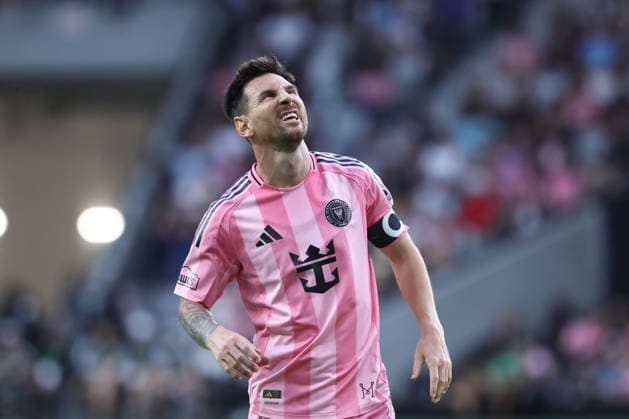 MIAMI, FL - MAY 17: Inter Miami CF midfielder Leo Messi (10) grimmaces after a missed scoring chance in the second half during the match between the Portland Timbers and Inter Miami CF on Sunday, May 17, 2026 at Nu Stadium in Miami, FL. (Photo by Peter Joneleit Icon Sportswire) SOCCER: MAY 17 MLS, Fussball Herren, USA Inter Miami CF vs Portland Timbers EDITORIAL USE ONLY Icon2605017059