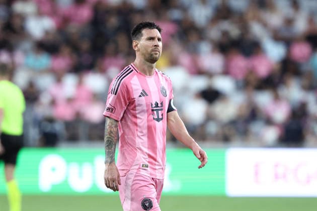 MIAMI, FL - MAY 17: Inter Miami CF midfielder Leo Messi (10) looks at a section of cheering fans in the second half during the match between the Portland Timbers and Inter Miami CF on Sunday, May 17, 2026 at Nu Stadium in Miami, FL. (Photo by Peter Joneleit Icon Sportswire) SOCCER: MAY 17 MLS, Fussball Herren, USA Inter Miami CF vs Portland Timbers EDITORIAL USE ONLY Icon2605017062