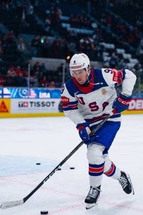 ZURICH, SWITZERLAND - MAY 18: Ryan Leonard (United States, 9) during warmup before the Preliminary Round - Group A Match 17 between Finland and United States at the IIHF Ice hockey, Eishockey World Championship, WM, Weltmeisterschaft 2026, Swiss Life Arena on May 18, 2026 in Zurich, Switzerland. Zurich Switzerland Copyright: xTimoxSteinx