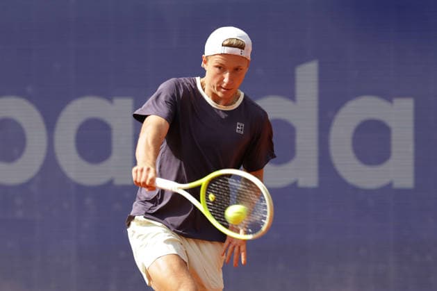2026.05.18, xFSx, Bitpanda Open Hamburg ATP500, Herren-Tennistunier in Hamburg , Am Rothembaum in Hamburg , Max Schoenhaus (GER) spielt eine Rueckhand Copyright: HMBxMedia FernandoxSoares