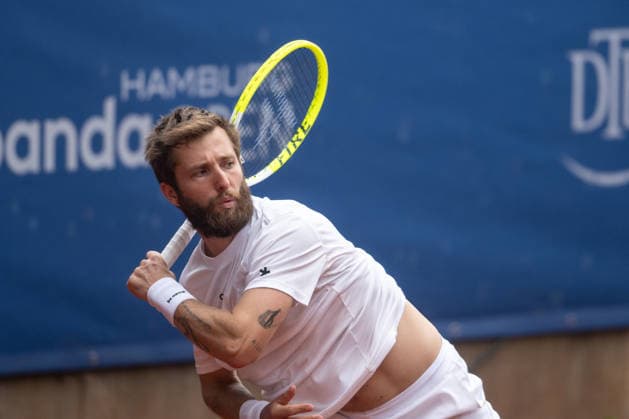 HAMBURG, GERMANY - MAY 18: Corentin Moutet of France plays a forehand shot to oppontent Alejandro Davidovich Fokina of Spain during their Men s Singles Round One match at the Bitpanda Hamburg Open on May 18, 2026 in Hamburg, Germany. Credit: Andy Astfalck NurPhoto Germany Copyright: xAndyxAstfalckx