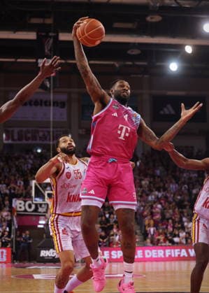Jeff Garrett Telekom Baskets Bonn vs. Fitness First Würzburg Baskets Playoffs Viertelfinale Spiel 2 - Saison 2025 26