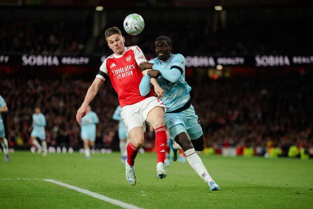 Premier League 2025 26 Arsenal v Burnley Emirates Stadium 18.05.2026 Viktor Gy¿keres of Arsenal and Axel Tuanzebe of Burnley FC Premier League 2025 26 Arsenal v Burnley Emirates Stadium 18.05.2026 Photograph By Marc Aspland The Times  Copyright: xMarcxAsplandx NINTCHDBPICT001081987274
