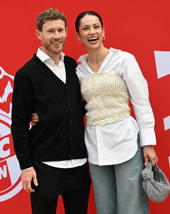 18.05.2026, xophax, Fussball 1.Bundesliga, Köln Cologne , 1.FC Koeln. Saisonende. Sommerpause. Saisonabschluss in der Kölner Flora. Florian Kainz ( 1.FC. Köln ) , links und Frau Nadine Koeln