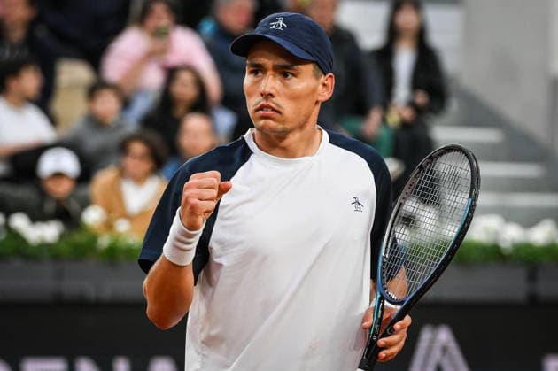 May 18, 2026, Paris, France, France: Charles BROOM of Great Britain celebrates his point during the first qualifying day of the Roland-Garros 2026, French Open 2026, Grand Slam tennis tournament at Roland-Garros Stadium on May 18, 2026 in Paris, France. Roland Garros 2026 - Qualifying Day 1  - ZUMAm308 20260518_zsp_m308_134 Copyright: xMatthieuxMirvillex