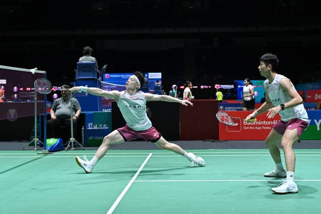 (260519) -- KUALA LUMPUR, May 19, 2026 -- Chen Cheng Kuan Liu Kuang Heng (L) compete during the men s doubles round of 32 match between Huang Di Liu Yang of China and Chen Cheng Kuan Liu Kuang Heng of Chinese Taipei at 2026 Malaysia Masters badminton tournament in Kuala Lumpur, Malaysia, May 19, 2026. (Photo by Xinhua) (SP)MALAYSIA-KUALA LUMPUR-BADMINTON-MALAYSIA MASTERS-MEN S DOUBLES ChongxVoonxChung 