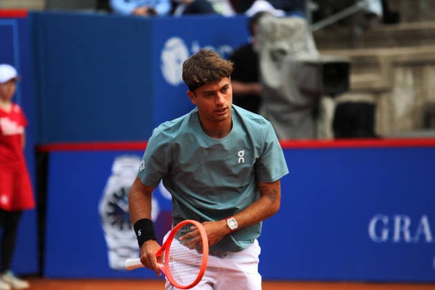 Bitpanda Hamburg Open, ATP, Tennis Herren 500 am Hamburger Rothenbaum. Flavio Cobolli (Italien) scheitert in der ersten Runde.