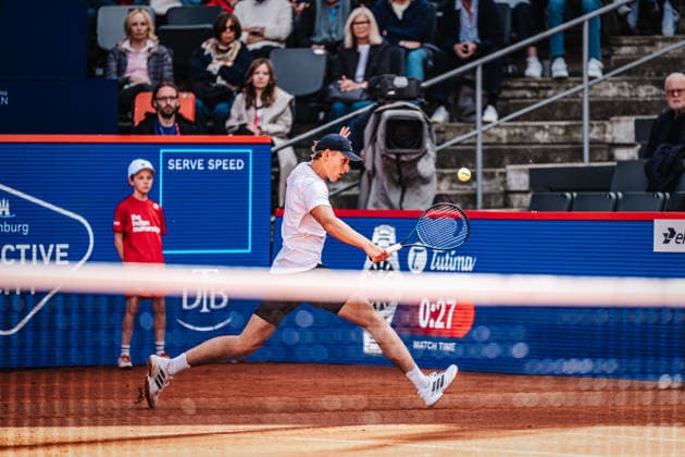 Tennis Männer bitpanda Hamburg Open ATP, Tennis Herren 500 Justin Engel (GER) vs. Ugo Humbert (FRA) 19.05.2026 Rückhand Justin Engel Hamburg Tennisstadion am Rothenbaum Hamburg Deutschland