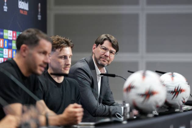 Sascha Glunk bei der PK, Pressekonferenz , Türkei, Fussball, UEFA Europa League, Finale, 2025 2026, SC Freiburg vs. Aston Villa, 19.05.2026, TüpraÅü Stadium, BeÅüiktaÅü Park, Istanbul Istanbul TüpraÅü Stadium, BeÅüiktaÅü Par Istanbul Türkei Copyright: xArnexAmbergx
