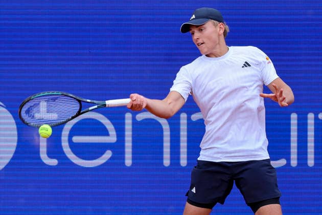 Justin Engel (Germany) kontrolliert den Ball, Bitpanda Hamburg Open, Bitpanda Hamburg Open, Rothenbaum am 19. May 2026 in Hamburg, Deutschland. (Foto von Marco Steinbrenner DeFodi Images) Justin Engel (Germany) controls the ball, Bitpanda Hamburg Open, Bitpanda Hamburg Open, Rothenbaum, May 19, 2026 in Hamburg, Germany. (Photo by Marco Steinbrenner DeFodi Images) -