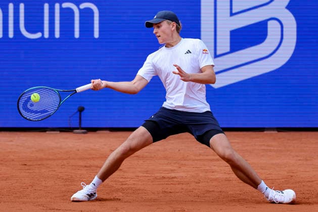 Justin Engel (Germany) kontrolliert den Ball, Bitpanda Hamburg Open, Bitpanda Hamburg Open, Rothenbaum am 19. May 2026 in Hamburg, Deutschland. (Foto von Marco Steinbrenner DeFodi Images) Justin Engel (Germany) controls the ball, Bitpanda Hamburg Open, Bitpanda Hamburg Open, Rothenbaum, May 19, 2026 in Hamburg, Germany. (Photo by Marco Steinbrenner DeFodi Images) -