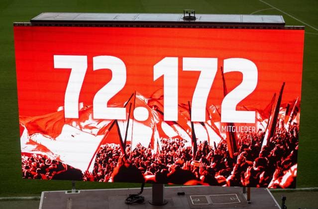 Fußball, Herren, Saison 2025 2026, 1. Bundesliga, 1. FC Union Berlin, Ordentliche Mitgliederversammlung im Stadion An der Alten Försterei, Leinwand mit der Mitgliederzahl 72.172, 19.05. 2026, Copyright: xMatthiasxKochx