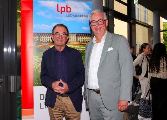 19.05.2026, Deutschland, Stuttgart, Fussball Ethik im Dialog: Tor oder Eigentor? v.l. VfB Ehrenpräsident Erwin Staudt, VfB Präsident Dietmar Allgaier,