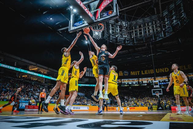 Basketball Berlin 19.05.2026 Saison 2025 2026 EasyCredit BBL 1. Bundesliga Männer, Herren Playoffs Viertelfinale Spiel 2 Alba Berlin - RASTA Vechta Lars Thiemann (Vechta, No.21)