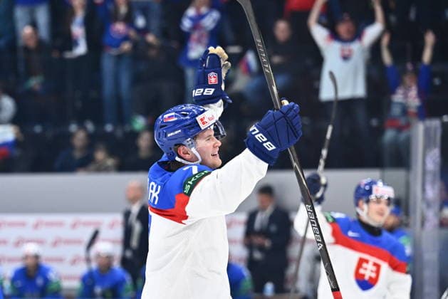 Maxim Strbak (SVK) celebrates the second goal during the 2026 IIHF World Championship, WM, Weltmeisterschaft Group B, match Slovenia vs Slovakia, Fribourg, Switzerland, on May 19, 2026. (CTKxPhoto RadekxPetrasek) CTKPhotoP2026051908972  CTKPhotoP2026051908972