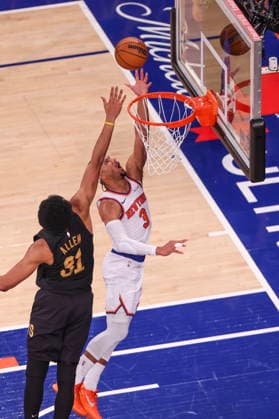 NBA, Basketball Herren, USA East Conference Finals Game 1 - Cleveland Cavaliers at New York Knicks New York Knicks guard Josh Hart (C) in action during game 1 of the NBA East Conference Finals between the New York Knicks and Cleveland Cavaliers in New York, New York, USA, 19 May 2026. New York NEW YORK United States  Copyright: xSARAHxYENESELx