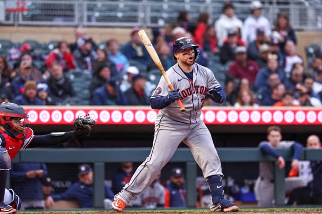 May 19, 2026, Minneapolis, Minnesota, USA: Houston Astros catcher CHRISTIAN VoÂZQUEZ (2) reacts to a pitch in the fifth inning during a MLB, Baseball Herren, USA Baseball game between the Houston Astros and the Minnesota Twins at Target Field in Minneapolis, Minnesota on May 19, 2026. The Astros defeated the Twins 2-1. ZUMA Press Wire. Minneapolis USA - ZUMAg254 20260519_zsp_g254_021 Copyright: xStevenxGarciax