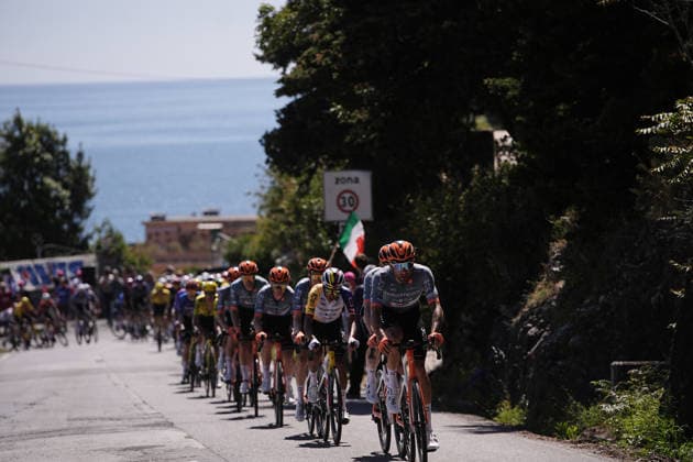 The pack during Stage 11 of the Giro d™Italia, from Porcari to Chiavari, Italy, Wednesday, May 20, 2026.  Copyright: xMarcoxAlpozzi LaPressex