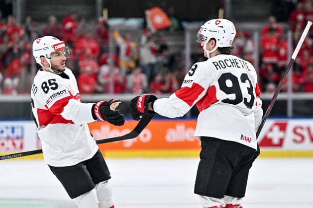 ZURICH, SWITZERLAND - MAY 20: Theo Rochette of Switzerland R) celebrates his goal with Sven Andrighetto of Switzerland L) during the 2026 IIHF Ice hockey, Eishockey World Championship, WM, Weltmeisterschaft Switzerland game between Austria and Switzerland at Swiss Life Arena on May 20, 2026 in Zurich, Zurich. Zurich Swiss Life Arena Zurich Switzerland Copyright: xJustPictures.ch AndreaxBrancax jp-en-EuSpIm-JP7_ANB_Aut_Swi_20052026_7342