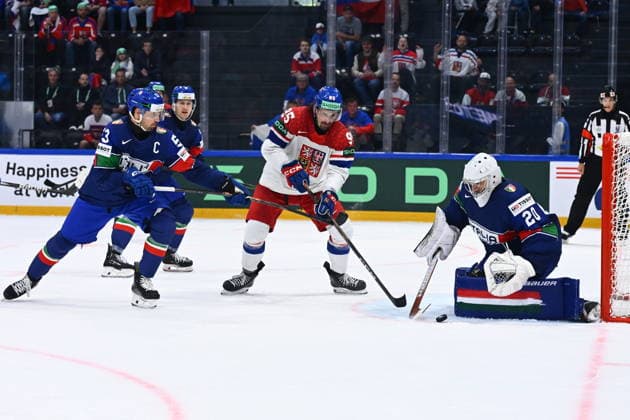 L-R Alex Trivellato (ITA), Daniel Vozenilek (CZE) and goalkeeper Damian Clara (ITA) in action during the 2026 IIHF World Championship, WM, Weltmeisterschaft Group B, match Czechia vs Italy, Fribourg, Switzerland, on May 20, 2026. (CTKxPhoto RadekxPetrasek) CTKPhotoP2026052008529  CTKPhotoP2026052008529
