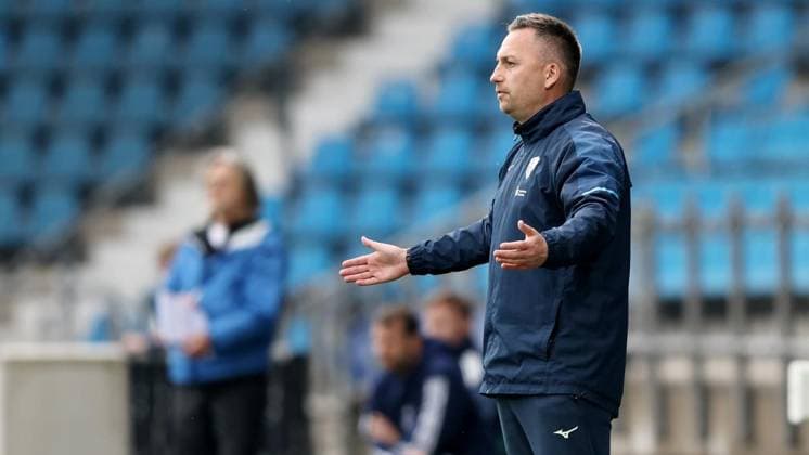 Finale U19-Westfalenpokal VfL Bochum - FC Schalke 04 ** NUR FÜR REDAKTIONELLE ZWECKE ** EDITORIAL USE ONLY **<p>Trainer Savid Siebers (VfL Bochum) beim U19 Westfalenpokalfinale zwischen dem VfL Bochum und FC Schalke 04 am 20. Mai 2026 im Vonovia Ruhrstadion in Bochum. Deutschland Nordrhein-Westfalen Bochum Copyright: ChristofxKöpsel